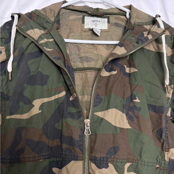 Forever 21 Camo jacket - Picture 2 of 3